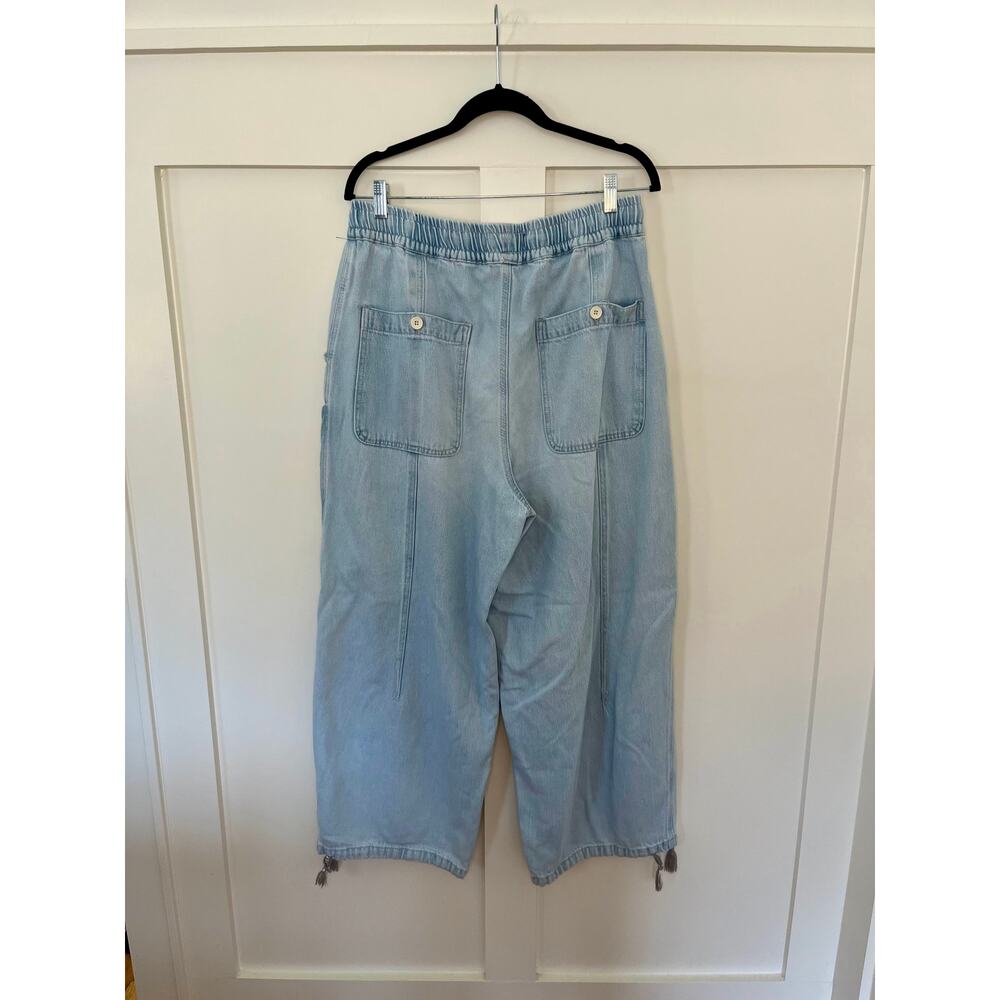 Free People Bright Eyed Low Slung Pull on Barrel Jeans Size Large - Picture 3 of 5